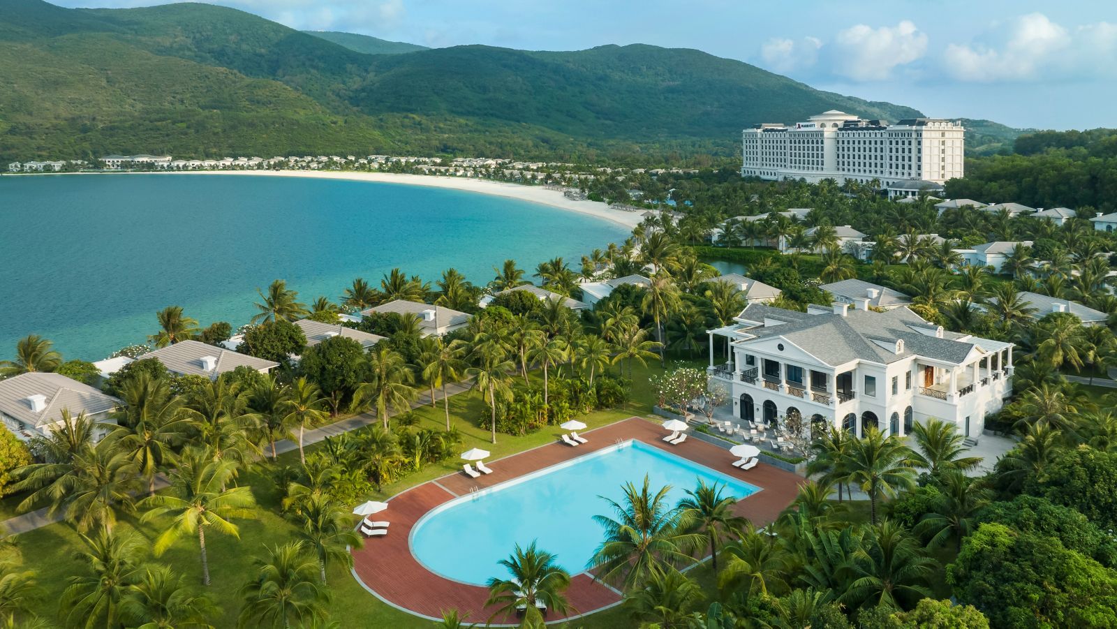 Nha Trang Marriott Resort & Spa, Hon Tre Island с высоты